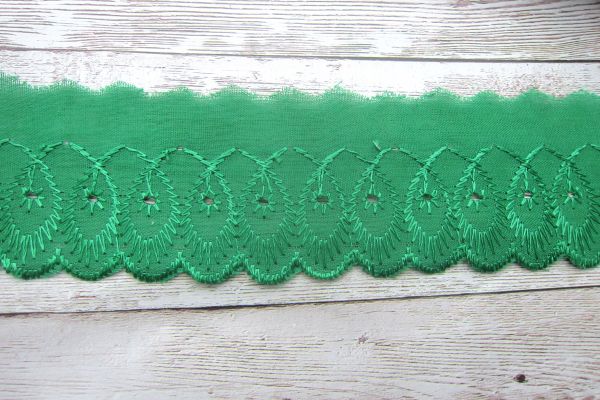 Wäschespitze mit Bogenkante 5 cm - grün